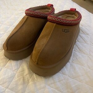 Ugg clogs